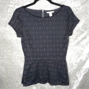 Banana Republic Black Short Sleeve Lace Overlay Peplum Blouse Zipper Back Size 0